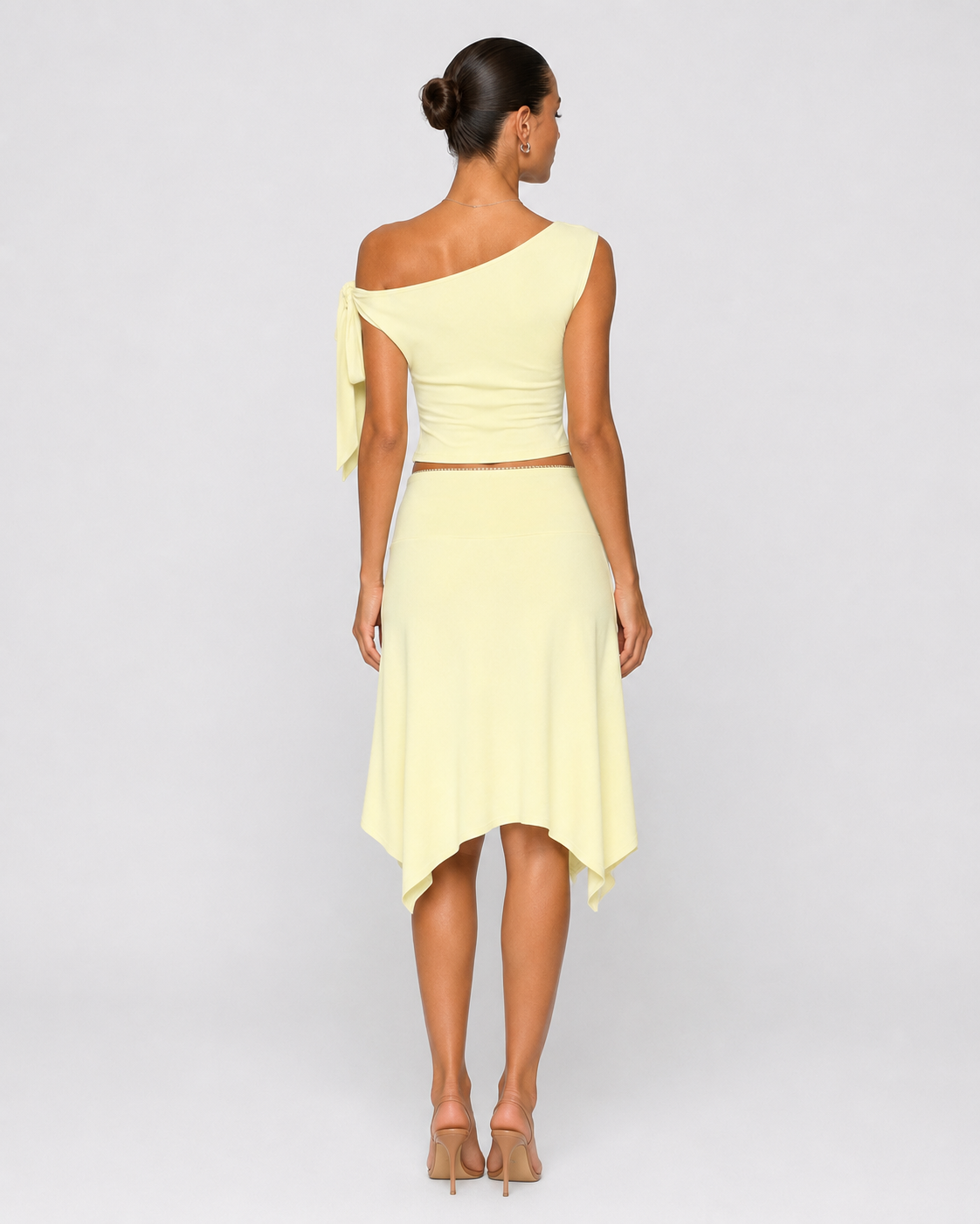 soft focus asymmetrical set
