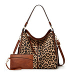 Bolso Hobo Estampado con Monedero