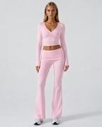Conjunto Soft Motion de escote cruzado y pantalón acampanado