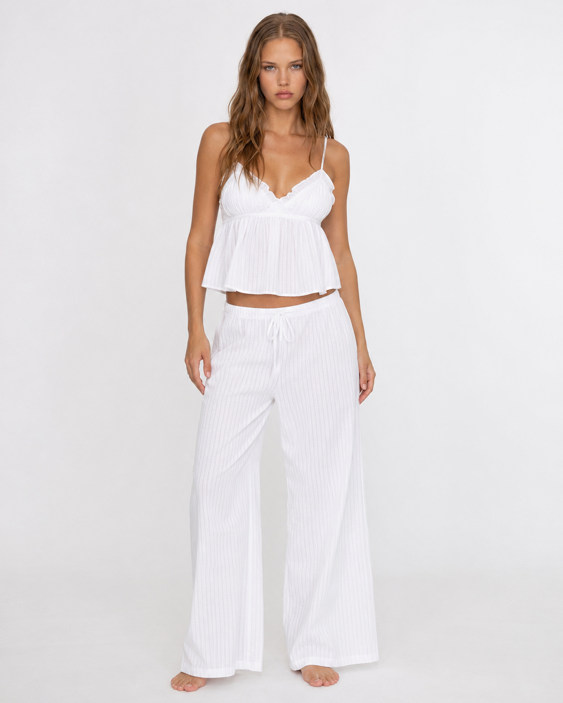 Conjunto Sweet Escape con volante y pantalón ancho