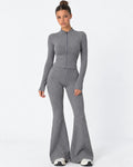 Conjunto Soft Launch de punto y pantalón acampanado