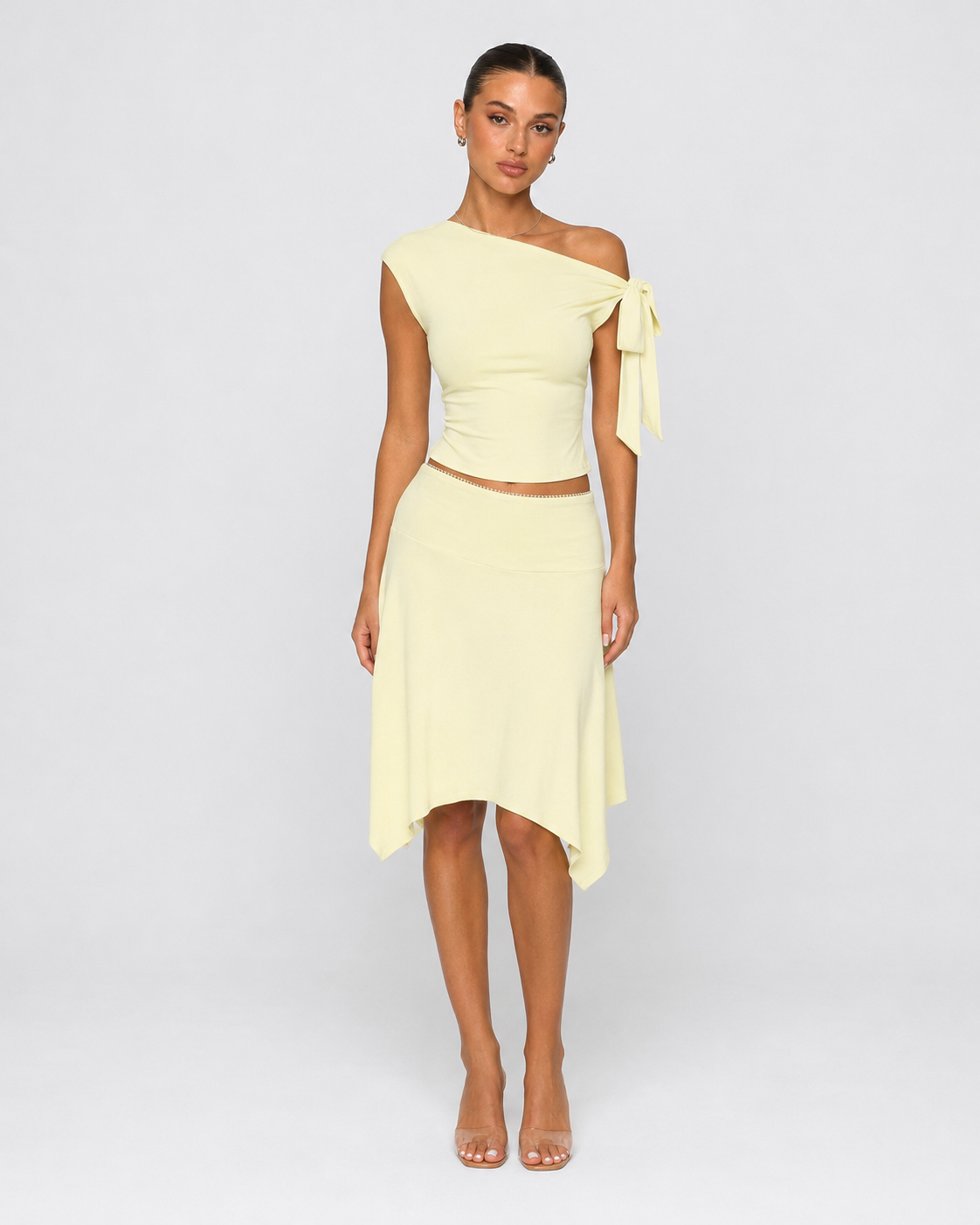 soft focus asymmetrical set